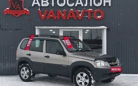 Chevrolet Niva I рестайлинг, 2016 год, 685 000 рублей, 3 фотография