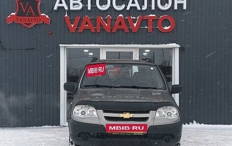 Chevrolet Niva I рестайлинг, 2016 год, 685 000 рублей, 2 фотография