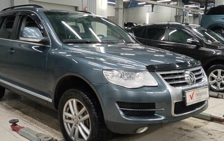 Volkswagen Touareg III, 2006 год, 1 050 000 рублей, 2 фотография