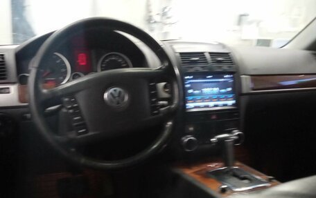 Volkswagen Touareg III, 2006 год, 1 050 000 рублей, 5 фотография