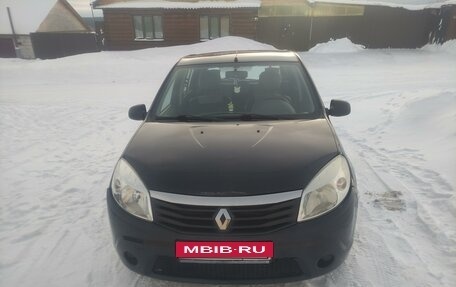 Renault Sandero I, 2013 год, 550 000 рублей, 2 фотография