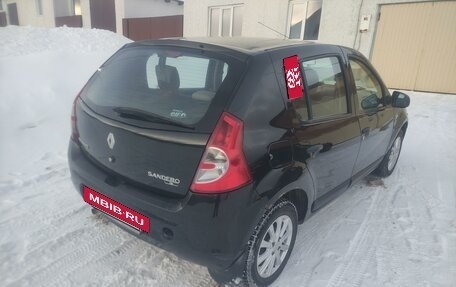 Renault Sandero I, 2013 год, 550 000 рублей, 3 фотография