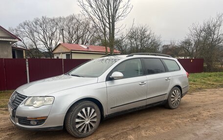 Volkswagen Passat B6, 2008 год, 650 000 рублей, 2 фотография