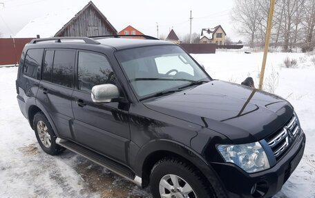 Mitsubishi Pajero IV, 2013 год, 2 650 000 рублей, 2 фотография