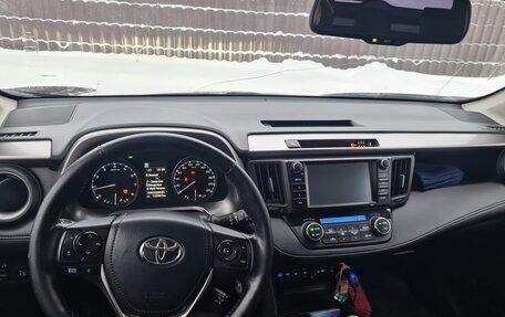 Toyota RAV4, 2017 год, 2 530 000 рублей, 7 фотография