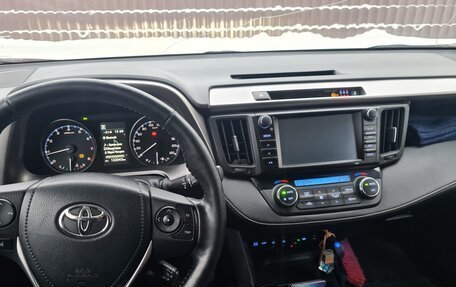 Toyota RAV4, 2017 год, 2 530 000 рублей, 8 фотография