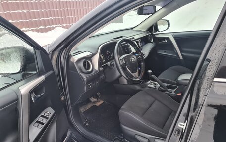 Toyota RAV4, 2017 год, 2 530 000 рублей, 6 фотография