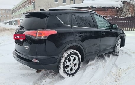 Toyota RAV4, 2017 год, 2 530 000 рублей, 3 фотография