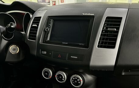 Mitsubishi Outlander III рестайлинг 3, 2008 год, 1 038 000 рублей, 13 фотография