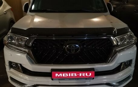 Toyota Land Cruiser 200, 2016 год, 7 500 000 рублей, 1 фотография