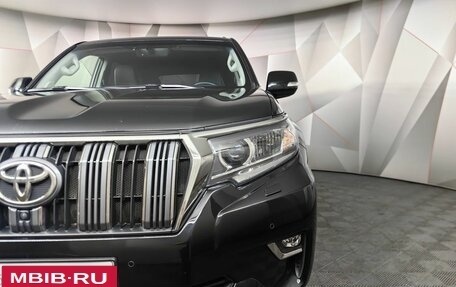 Toyota Land Cruiser Prado 150 рестайлинг 2, 2017 год, 5 190 000 рублей, 18 фотография