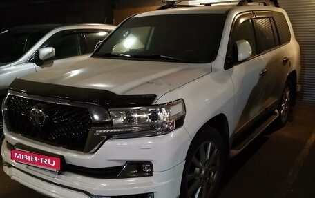 Toyota Land Cruiser 200, 2016 год, 7 500 000 рублей, 4 фотография