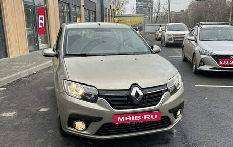 Renault Sandero II рестайлинг, 2019 год, 920 000 рублей, 2 фотография