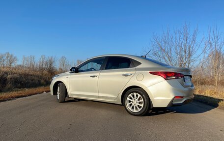 Hyundai Solaris II рестайлинг, 2017 год, 1 450 000 рублей, 6 фотография