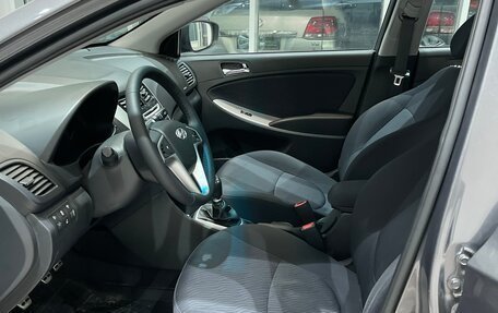 Hyundai Solaris II рестайлинг, 2013 год, 815 000 рублей, 10 фотография