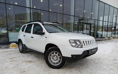 Renault Duster I рестайлинг, 2016 год, 1 374 000 рублей, 3 фотография