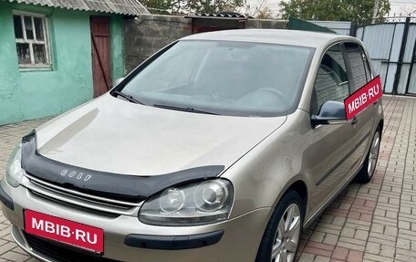 Volkswagen Golf V, 2004 год, 600 000 рублей, 7 фотография