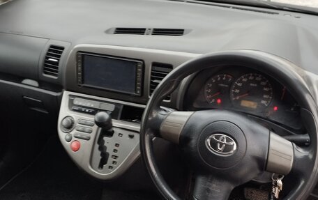 Toyota Wish II, 2004 год, 965 000 рублей, 8 фотография