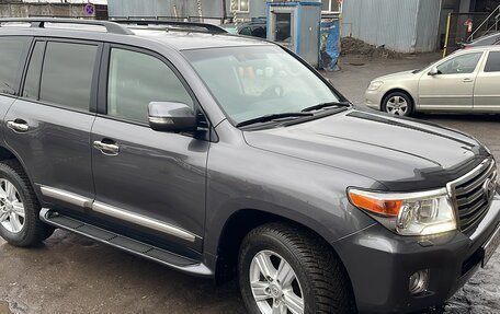 Toyota Land Cruiser 200, 2014 год, 5 555 000 рублей, 3 фотография