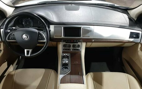 Jaguar XF I рестайлинг, 2013 год, 1 690 000 рублей, 9 фотография