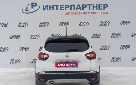 Renault Kaptur I рестайлинг, 2020 год, 1 800 000 рублей, 6 фотография