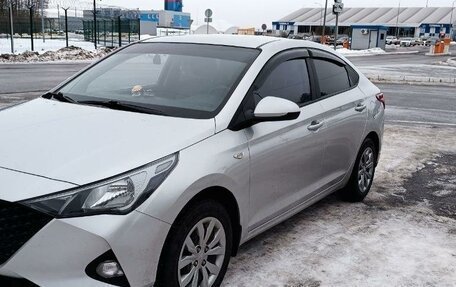 Hyundai Solaris II рестайлинг, 2021 год, 1 470 000 рублей, 2 фотография