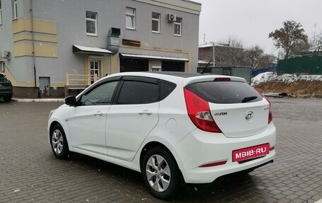 Hyundai Solaris II рестайлинг, 2014 год, 1 100 000 рублей, 2 фотография