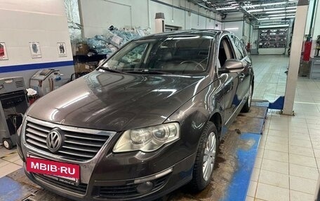 Volkswagen Passat B6, 2008 год, 595 000 рублей, 2 фотография