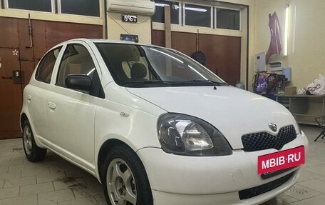 Toyota Yaris I рестайлинг, 2000 год, 400 000 рублей, 2 фотография