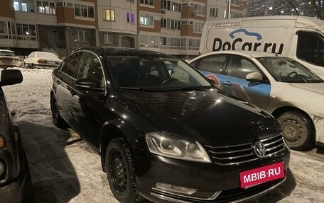 Volkswagen Passat B7, 2011 год, 950 000 рублей, 1 фотография