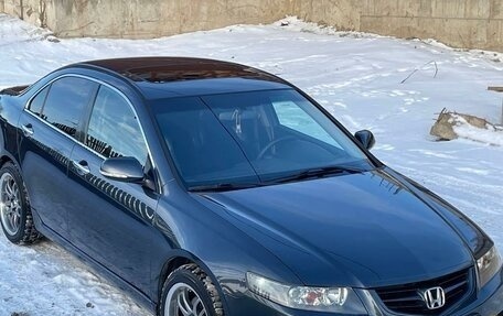 Honda Accord VII рестайлинг, 2004 год, 1 050 000 рублей, 1 фотография