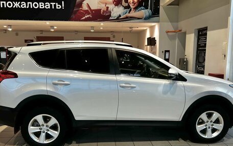 Toyota RAV4, 2014 год, 2 099 000 рублей, 4 фотография