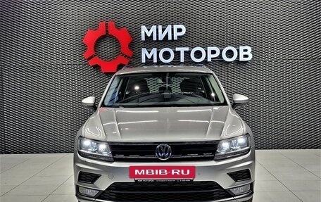 Volkswagen Tiguan II, 2019 год, 2 700 000 рублей, 2 фотография