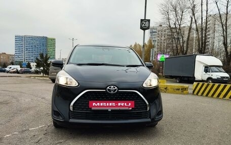 Toyota Sienta II, 2019 год, 1 755 000 рублей, 5 фотография