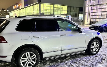 Volkswagen Touareg III, 2012 год, 2 700 000 рублей, 3 фотография