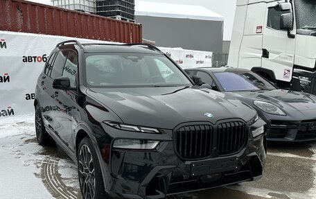 BMW X7, 2024 год, 21 000 000 рублей, 3 фотография