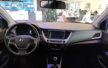 Hyundai Solaris II рестайлинг, 2018 год, 1 345 000 рублей, 10 фотография