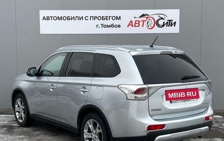 Mitsubishi Outlander III рестайлинг 3, 2014 год, 1 390 000 рублей, 5 фотография