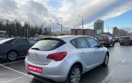 Opel Astra J, 2011 год, 740 000 рублей, 8 фотография