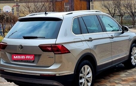 Volkswagen Tiguan II, 2018 год, 2 500 000 рублей, 4 фотография