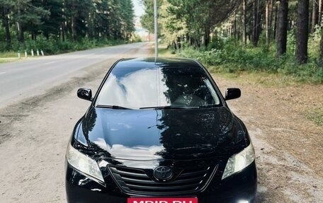 Toyota Camry, 2007 год, 1 850 000 рублей, 5 фотография