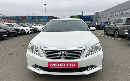 Toyota Camry, 2014 год, 2 080 000 рублей, 2 фотография