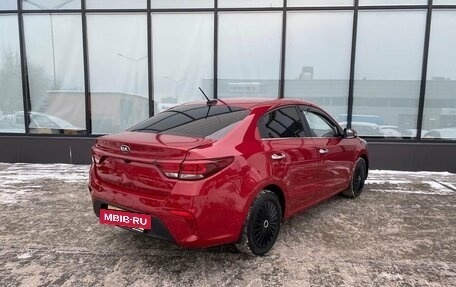 KIA Rio IV, 2017 год, 1 370 000 рублей, 5 фотография