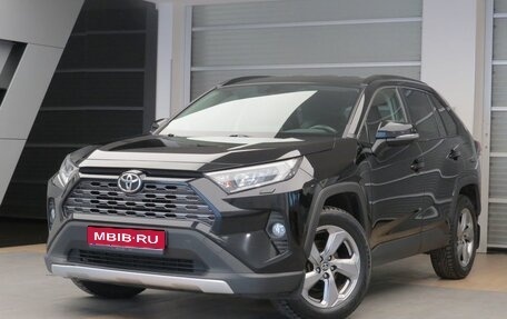 Toyota RAV4, 2020 год, 3 450 000 рублей, 1 фотография