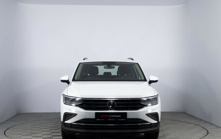 Volkswagen Tiguan II, 2021 год, 2 980 000 рублей, 2 фотография