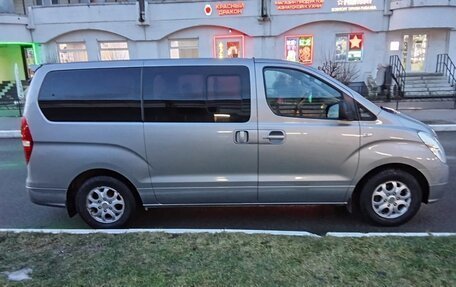 Hyundai Grand Starex Grand Starex I рестайлинг 2, 2012 год, 1 600 000 рублей, 1 фотография