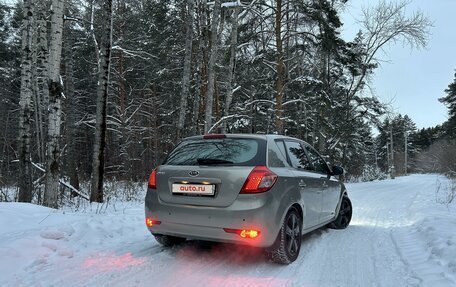 KIA cee'd I рестайлинг, 2010 год, 800 000 рублей, 9 фотография