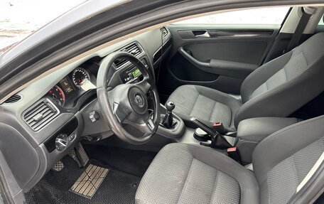 Volkswagen Jetta VI, 2011 год, 780 000 рублей, 9 фотография