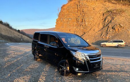 Toyota Esquire I, 2019 год, 3 100 000 рублей, 9 фотография