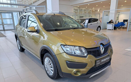 Renault Sandero II рестайлинг, 2016 год, 857 000 рублей, 3 фотография